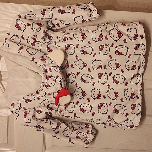 Hello Kitty White and Red Patterned Jacket - Picture 3 of 3